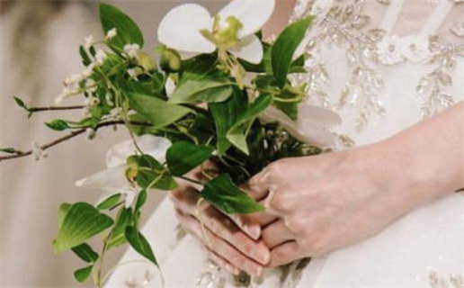 1988属龙是什么命(1988属龙是什么命金木水火土)