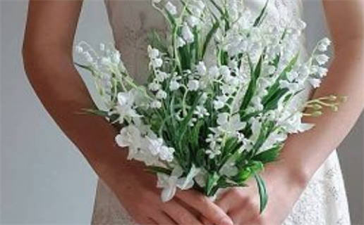 94年属鸡人的命运解析与运势特点