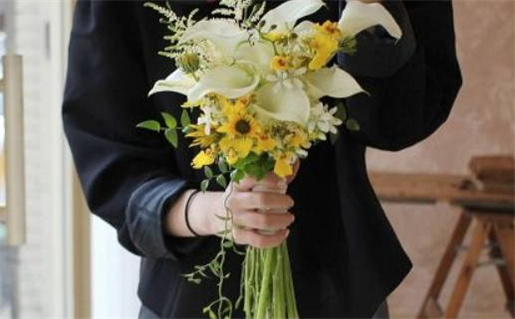 1990出生是什么命(1990出生是什么命五行属什么)