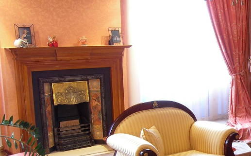 2029年02月25日乔迁黄历查询