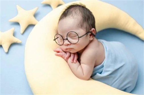 王姓2026年05月29日出生的女孩子五行缺什么？如何科学取名