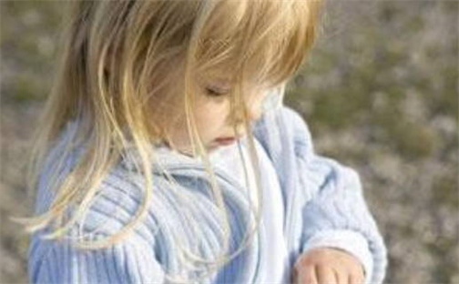 张姓2026/07/09出生男宝宝起名全攻略：名字推荐与禁忌字分析