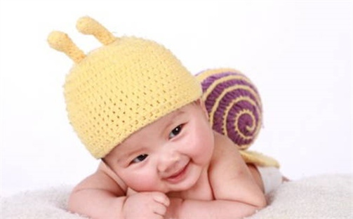 胡姓女宝宝起名必看：2026年05月07日生辰八字喜用神与取名建议